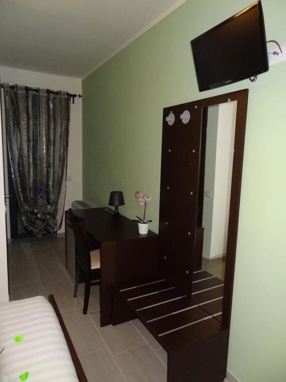 Affittacamere Rooms Di Matteo San Paolo di Iesi エクステリア 写真