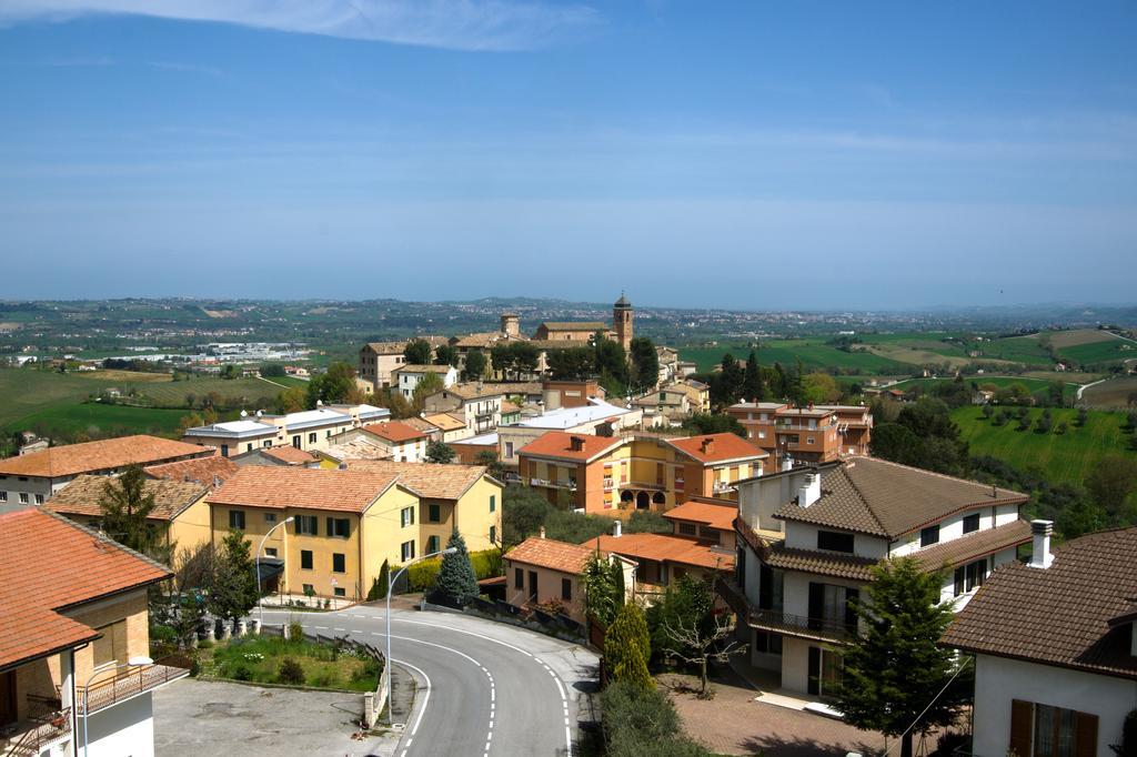 Affittacamere Rooms Di Matteo San Paolo di Iesi エクステリア 写真