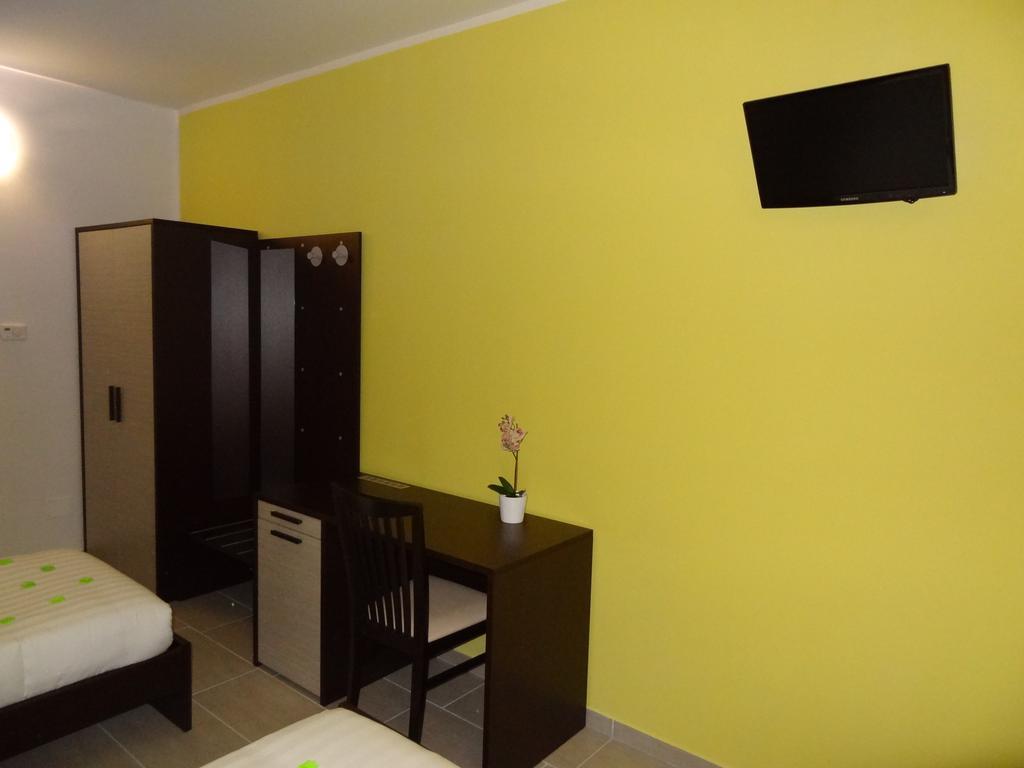 Affittacamere Rooms Di Matteo San Paolo di Iesi エクステリア 写真