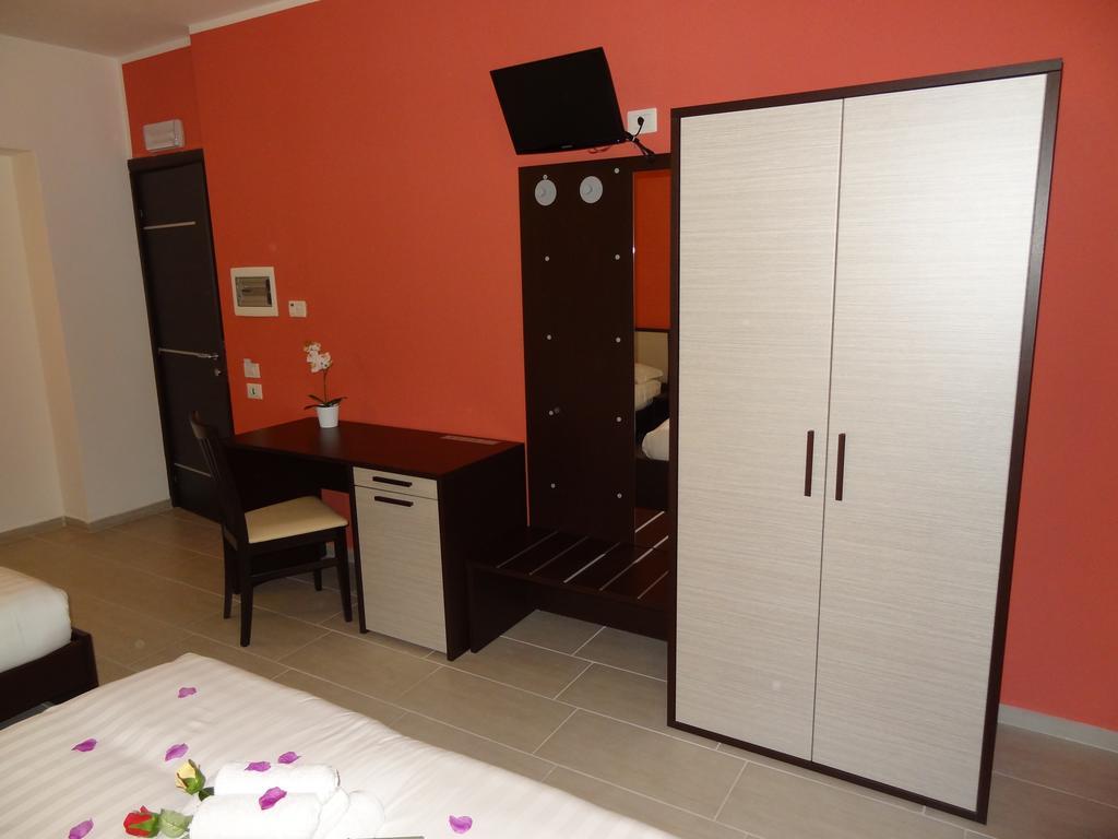 Affittacamere Rooms Di Matteo San Paolo di Iesi エクステリア 写真